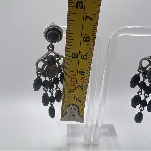Black and Gray Costume Fashion Chandelier Earrings - Picture 4 of 6